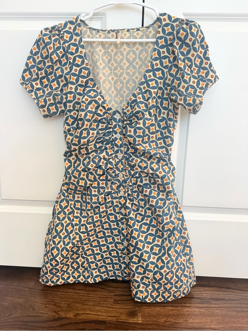Free People Classic Geometric V-Neck Short Sleeve Top - Blue & Cream
